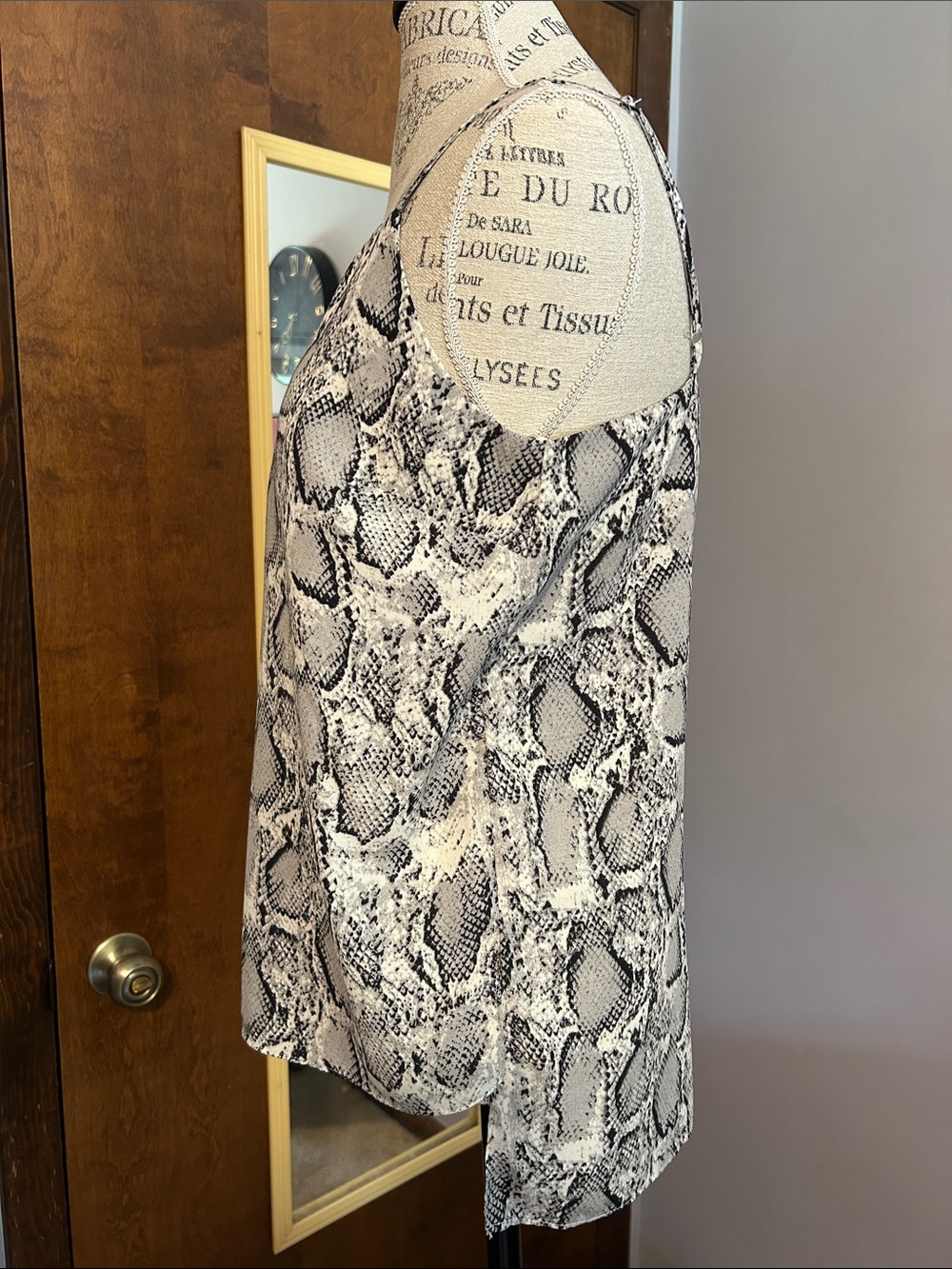 Snake Print High-Low Cami - Picture 2 of 10